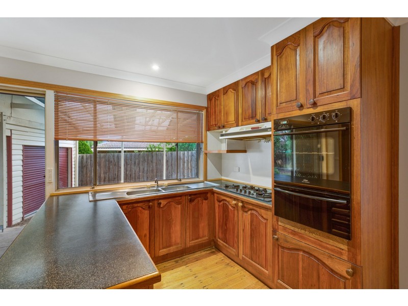 22 Rathdowne Circuit, Melton West VIC 3337