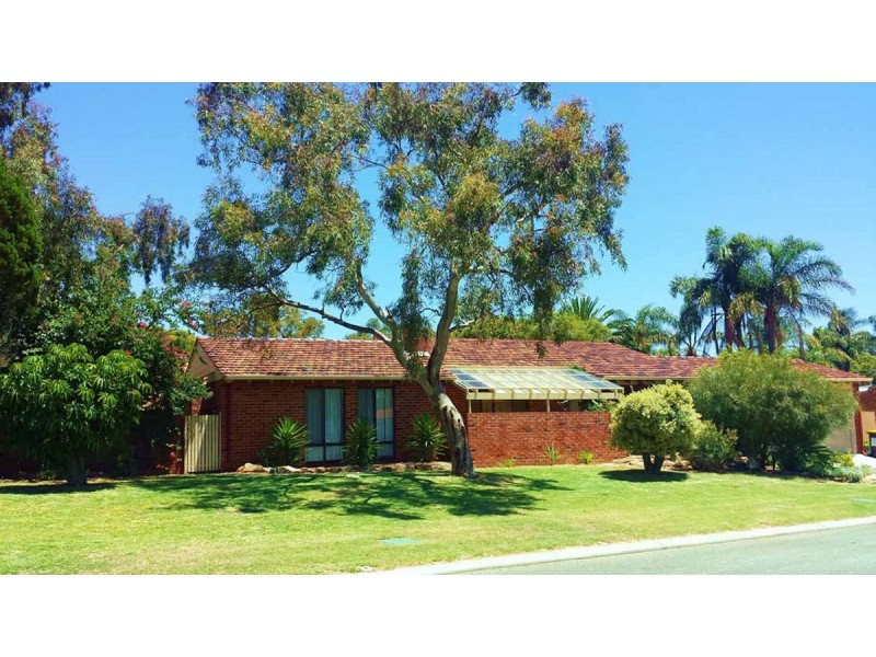 17 Amethyst Way, Carine WA 6020