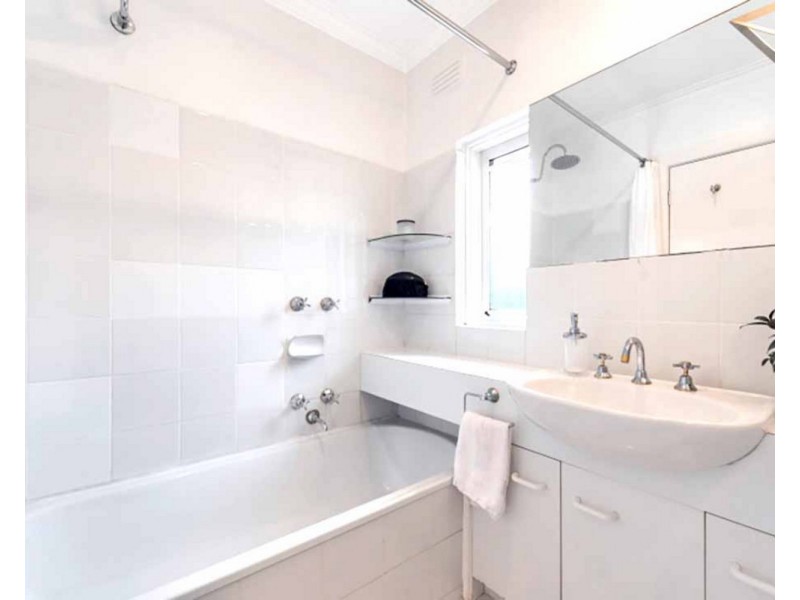 6/696 Orrong Road, Toorak VIC 3142