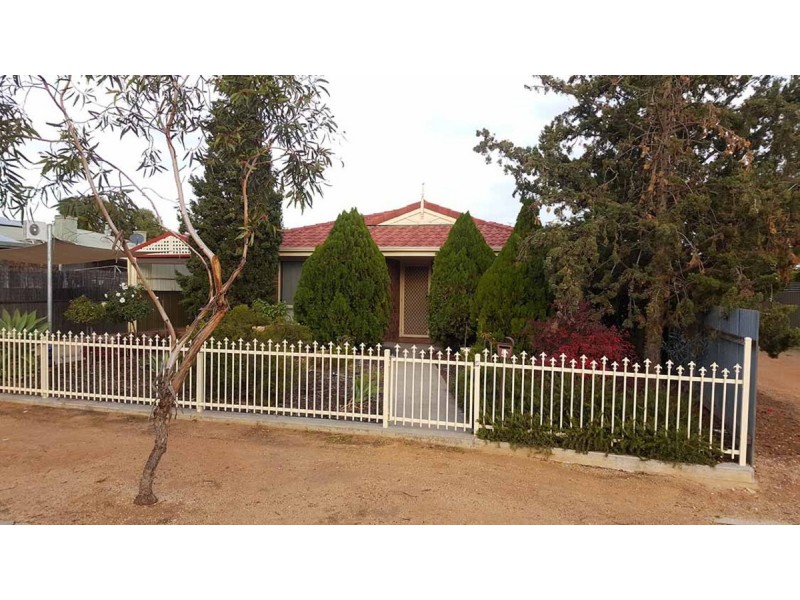 5 Eitzen Street, Berri SA 5343