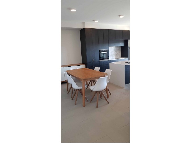 18/66 Allen Street, Hamilton QLD 4007