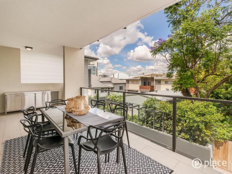 18/66 Allen Street, Hamilton QLD 4007