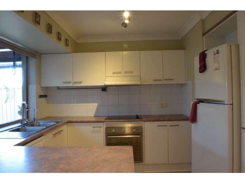 16/191 Greenacre Drive, Arundel QLD 4214