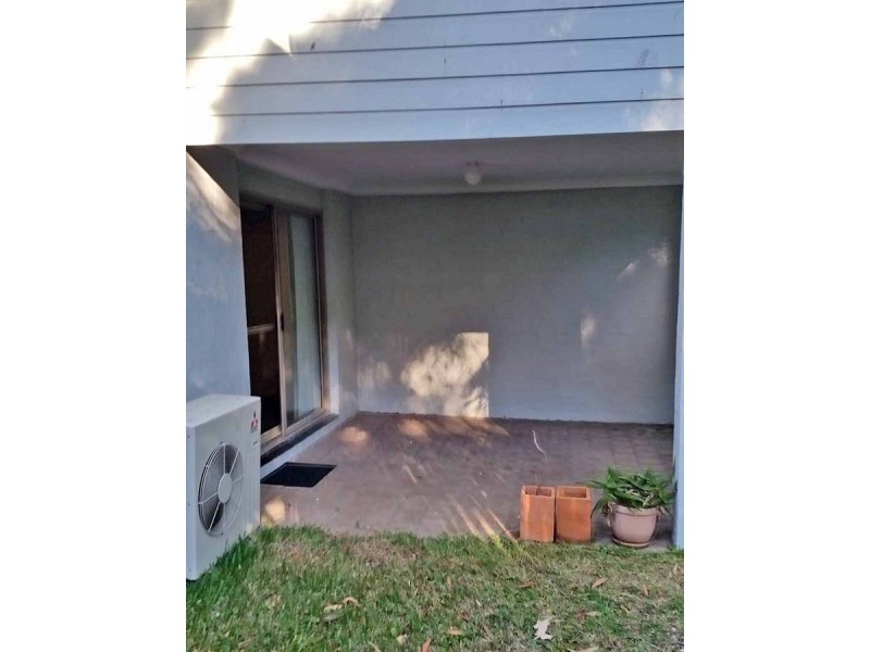 206/641 Pine Ridge Road, Biggera Waters QLD 4216