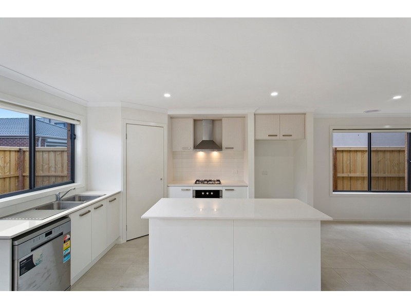 20 Oberon Street, Point Cook VIC 3030