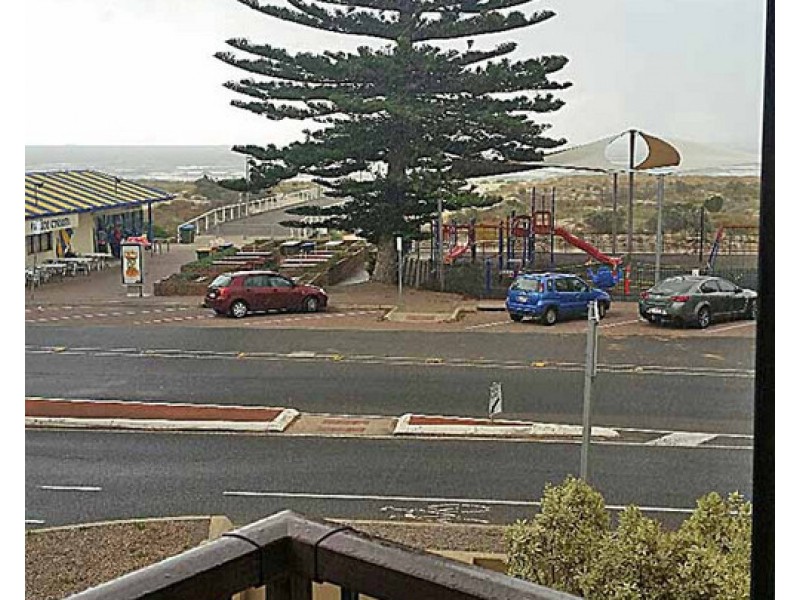 8/1 Jetty Road, Largs Bay SA 5016