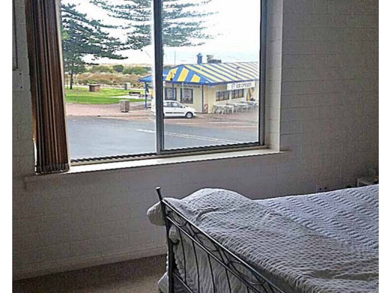 8/1 Jetty Road, Largs Bay SA 5016
