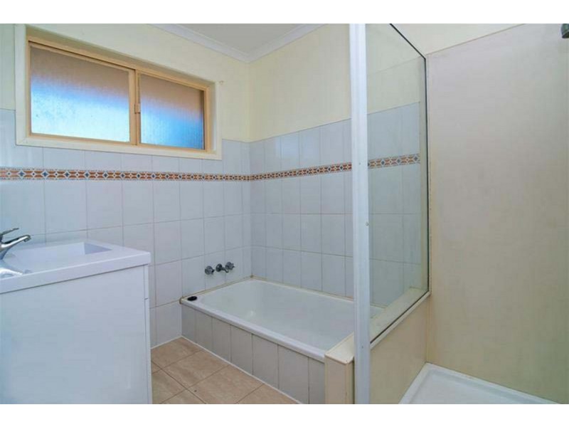 8 Bart Street, Rochedale South QLD 4123