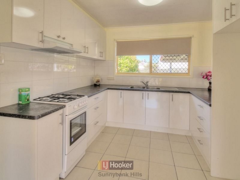 8 Bart Street, Rochedale South QLD 4123