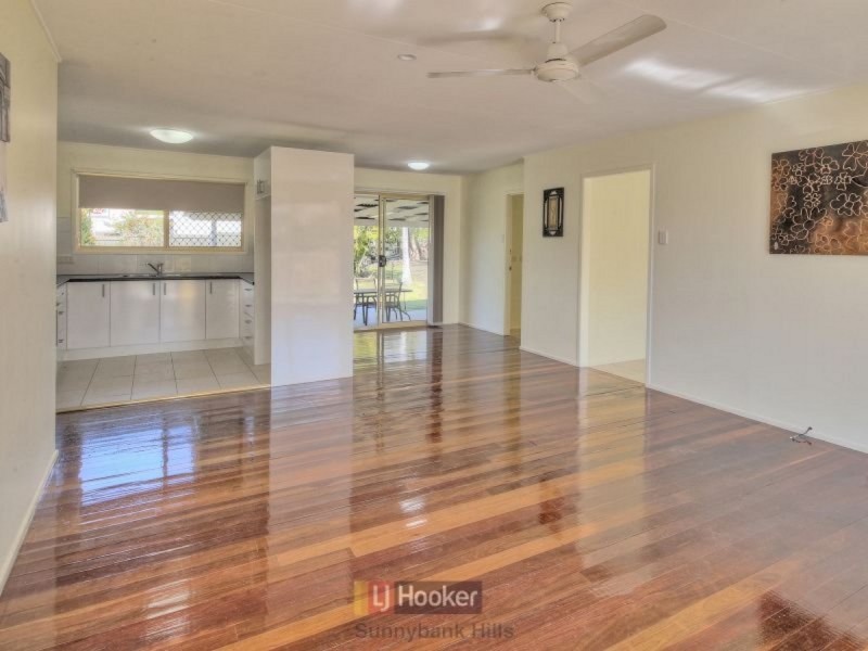 8 Bart Street, Rochedale South QLD 4123