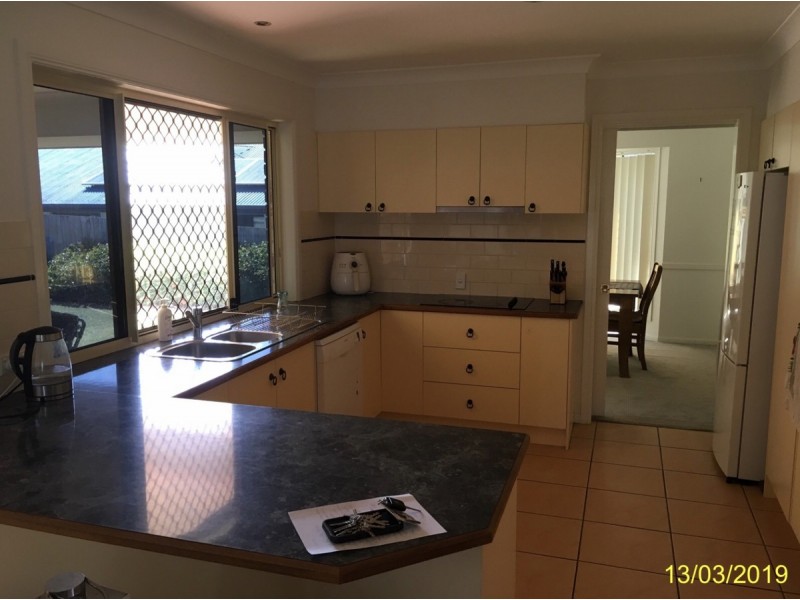 16 Butler Place, Redland Bay QLD 4165