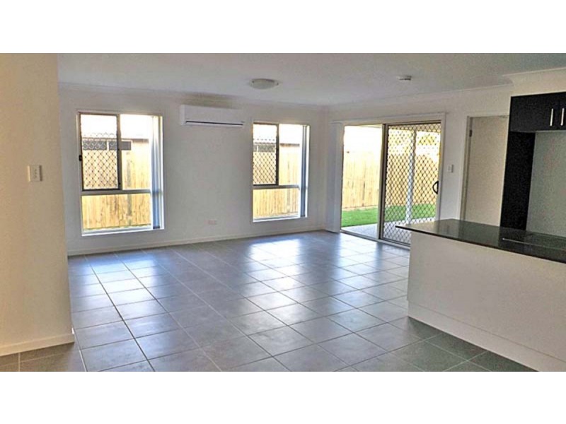 2/6 Jensen Road, Caboolture QLD 4510