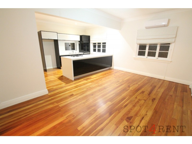 1013 Wynnum Road, Cannon Hill QLD 4170