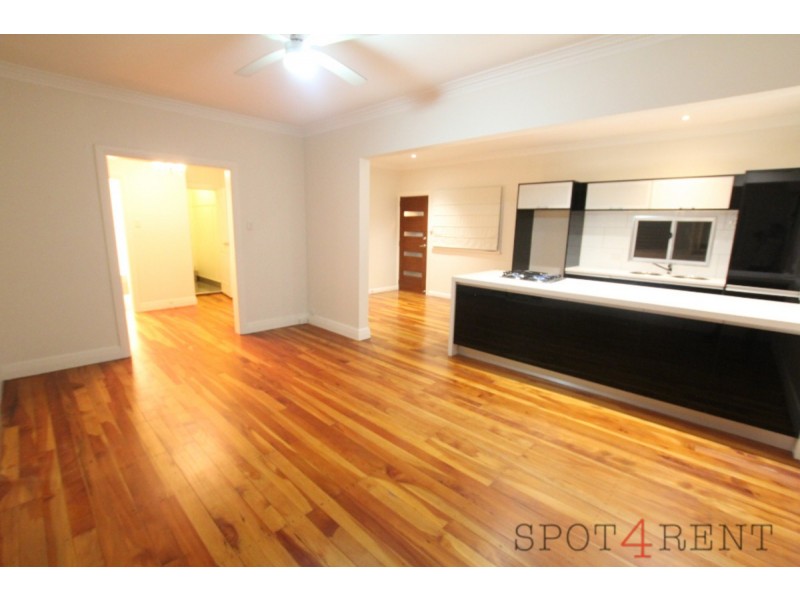 1013 Wynnum Road, Cannon Hill QLD 4170