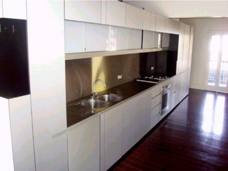 28 Ross Street, Woolloongabba QLD 4102