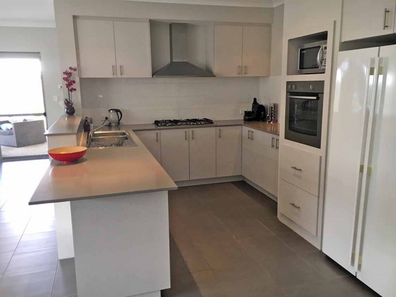 6 Dumbarton Way, Landsdale WA 6065