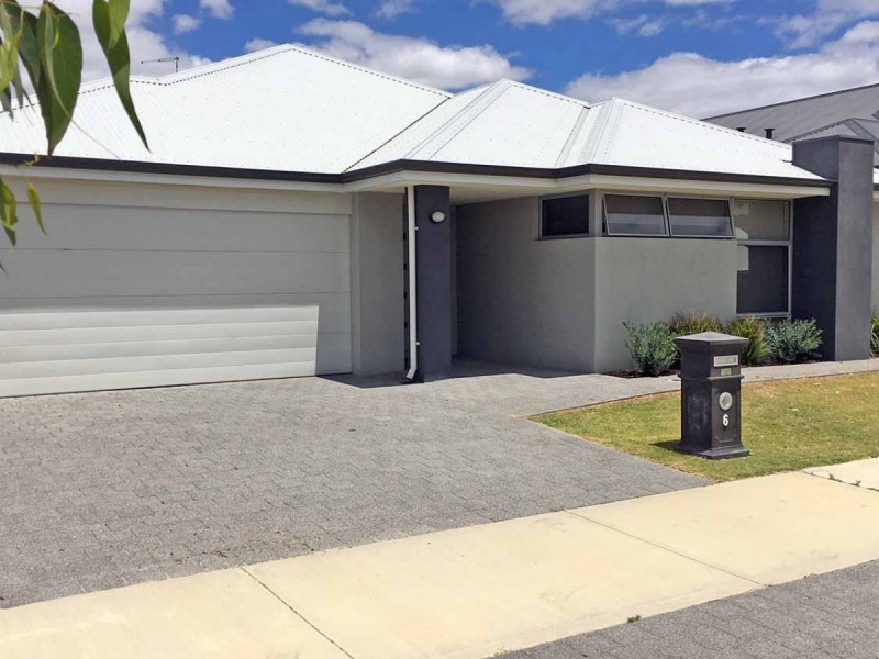 6 Dumbarton Way, Landsdale WA 6065