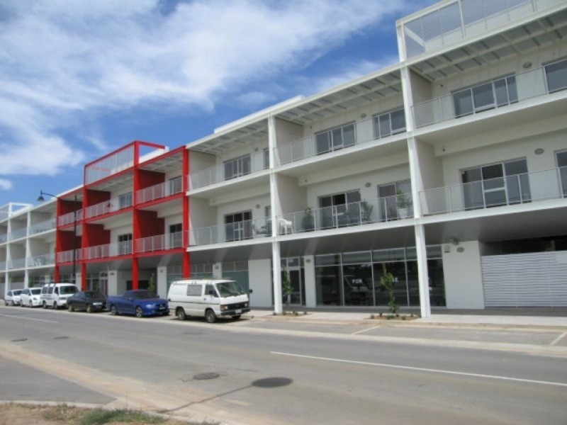 215/6-14 Metro Parade, Mawson Lakes SA 5095