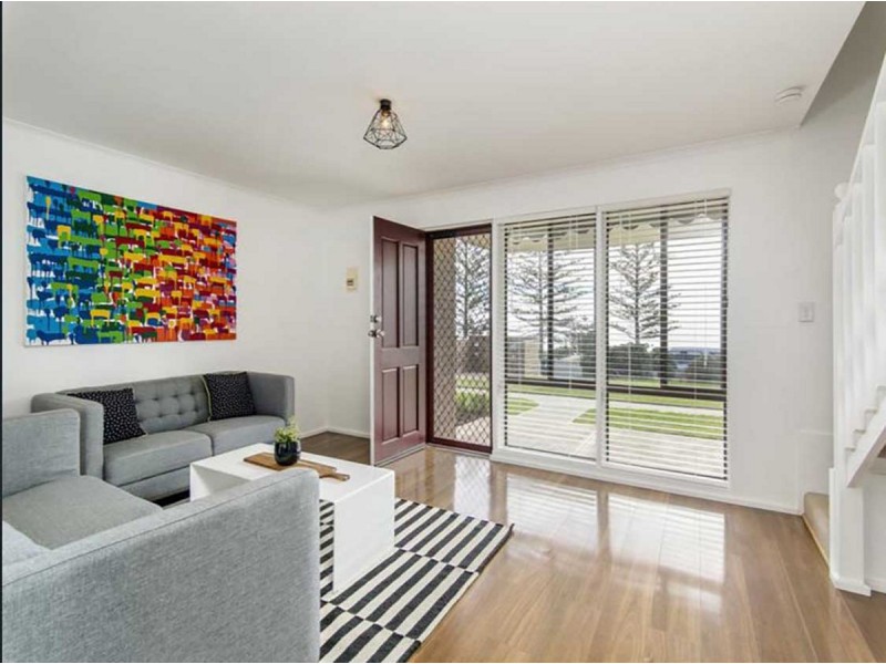 2/21 Esplanade, Semaphore SA 5019