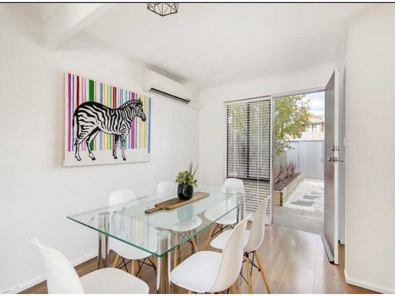 2/21 Esplanade, Semaphore SA 5019