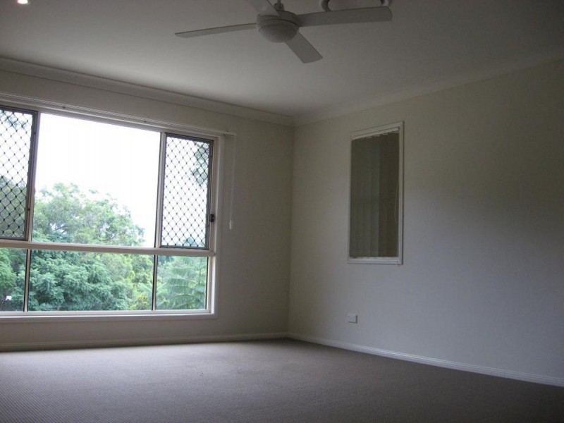 19 Usher Street, Indooroopilly QLD 4068