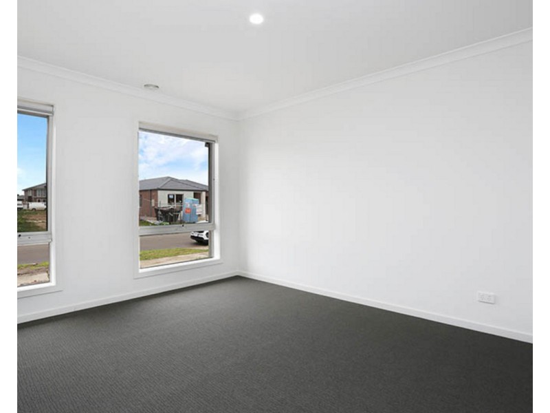 23 Keel Street, Point Cook VIC 3030
