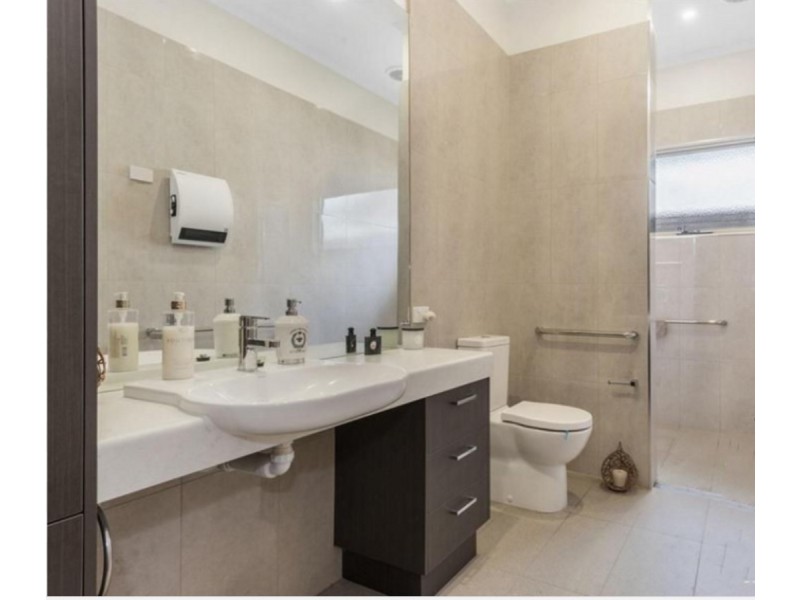 4 Tarneit Road, Werribee VIC 3030