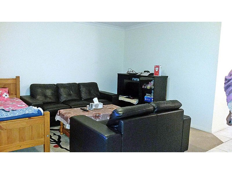 2/12 Breadalbane Court, Sydenham VIC 3037