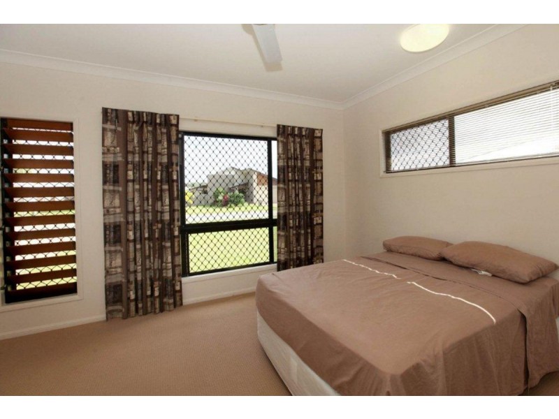 11 Eungella Court, Bushland Beach QLD 4818