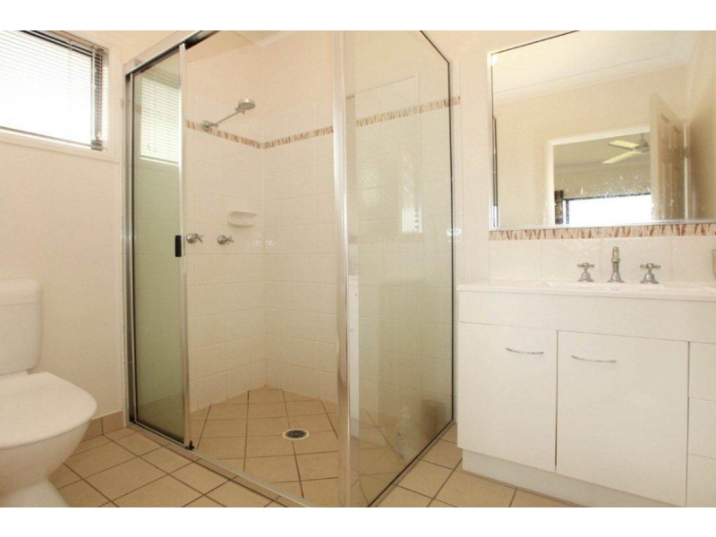 11 Eungella Court, Bushland Beach QLD 4818