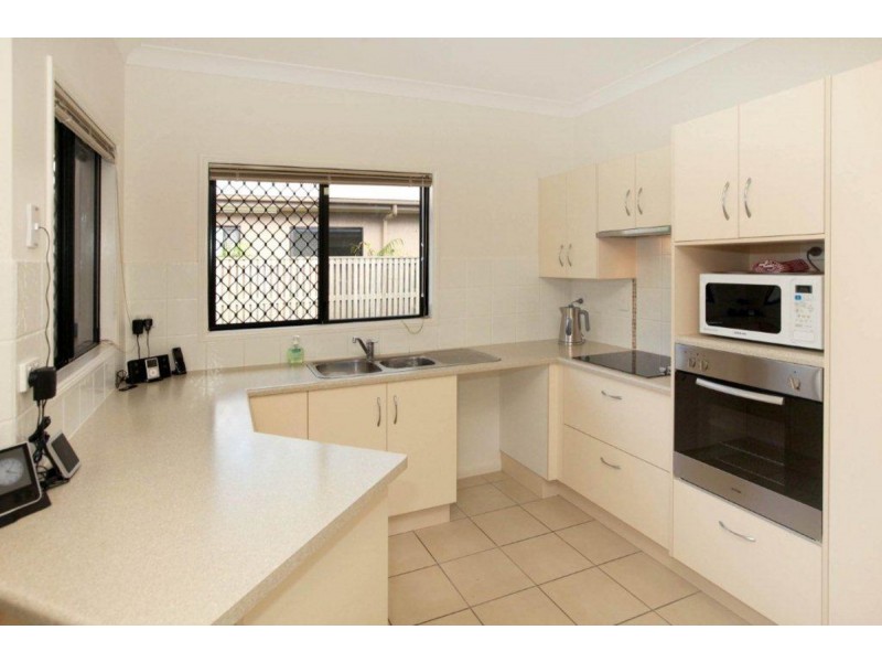 11 Eungella Court, Bushland Beach QLD 4818