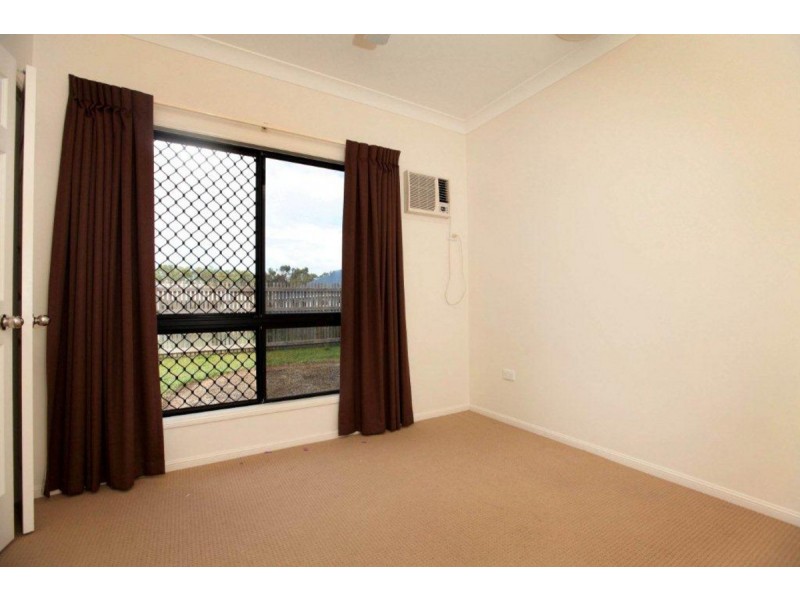 11 Eungella Court, Bushland Beach QLD 4818