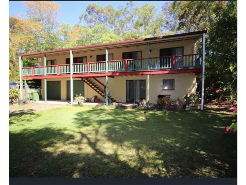 4 Leach Avenue, Landsborough QLD 4550