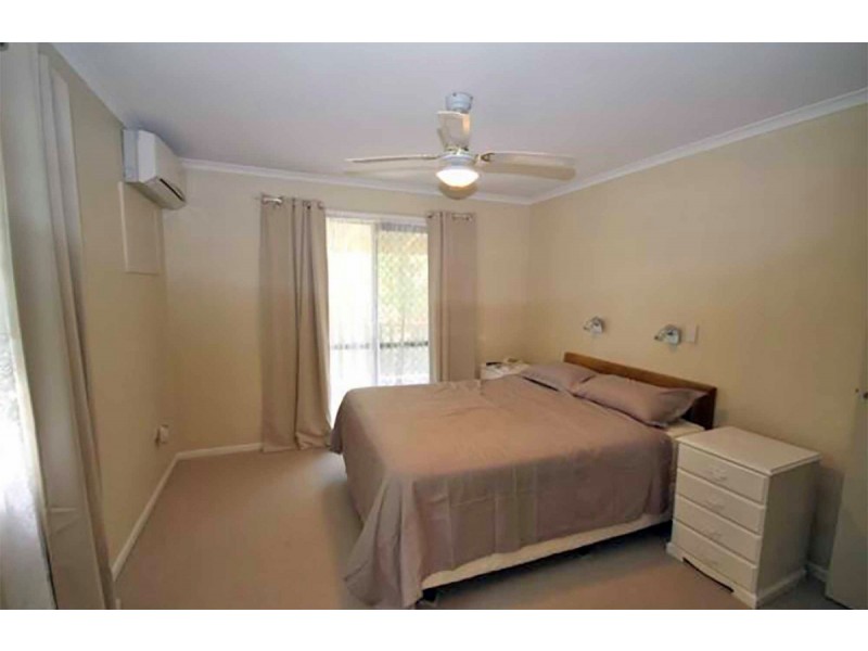 4 Leach Avenue, Landsborough QLD 4550