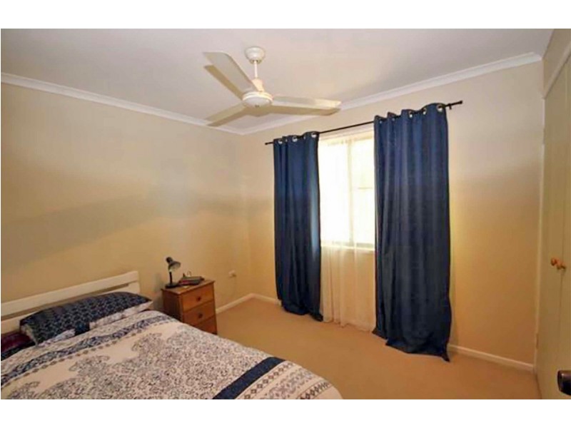 4 Leach Avenue, Landsborough QLD 4550