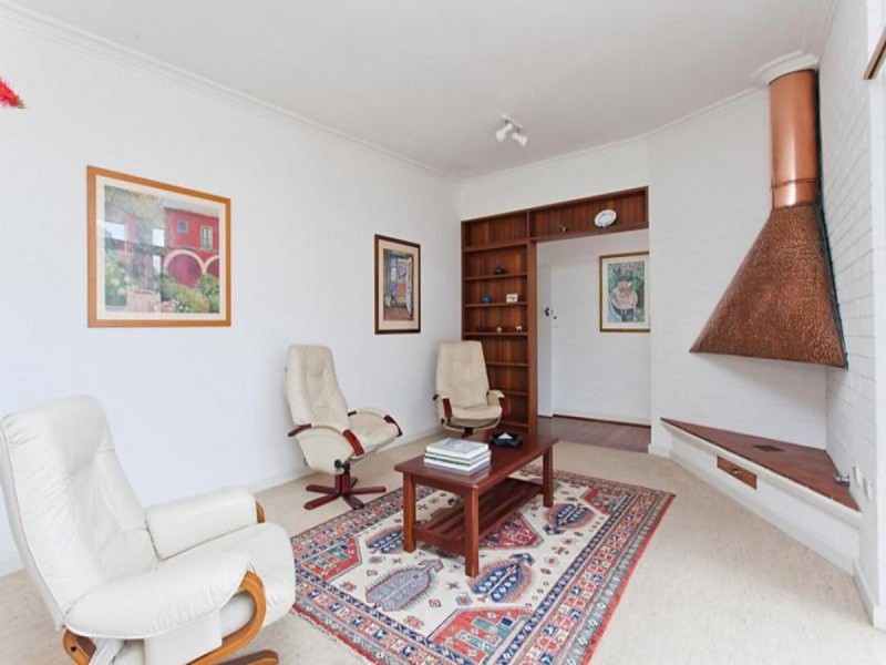 64 Empire Avenue, Wembley Downs WA 6019