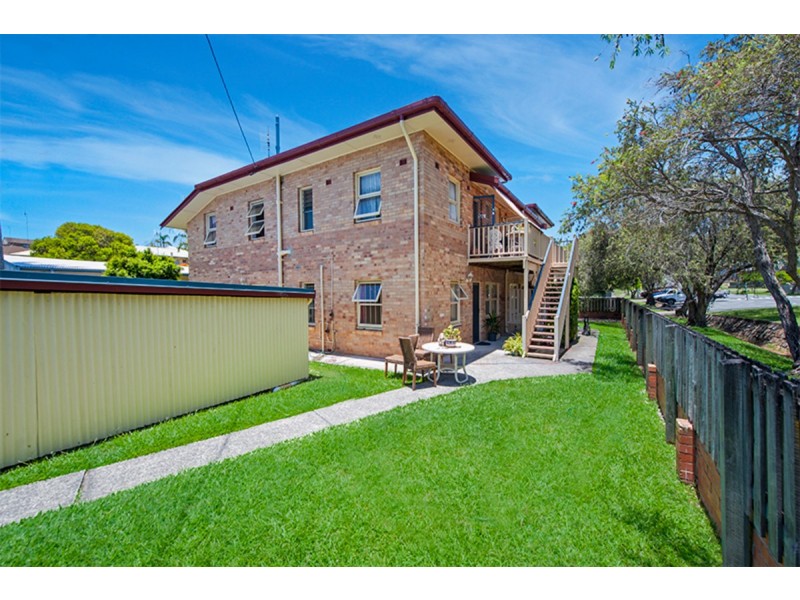 2/64 Stapylton  Street, Coolangatta QLD 4225