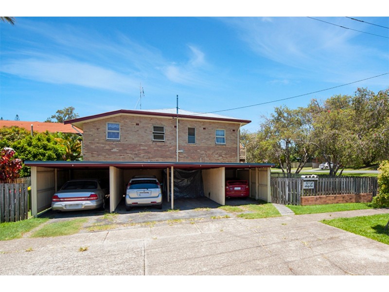 2/64 Stapylton  Street, Coolangatta QLD 4225