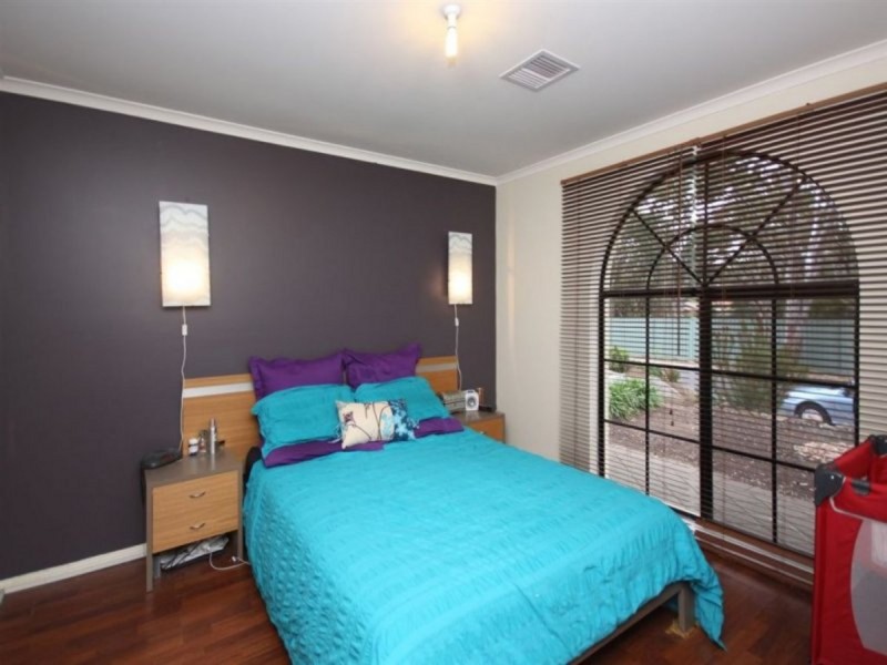 26 New York Road, Aberfoyle Park SA 5159