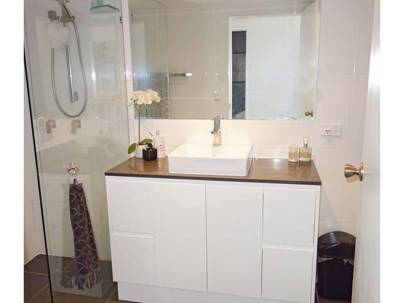 4/14 Douglas Street, Greenslopes QLD 4120