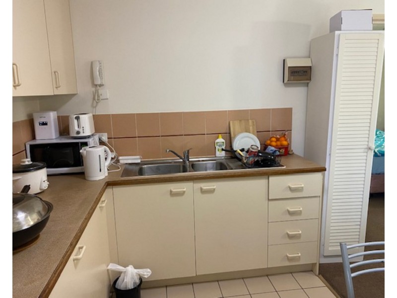 4/63 Queen Street, Southport QLD 4215