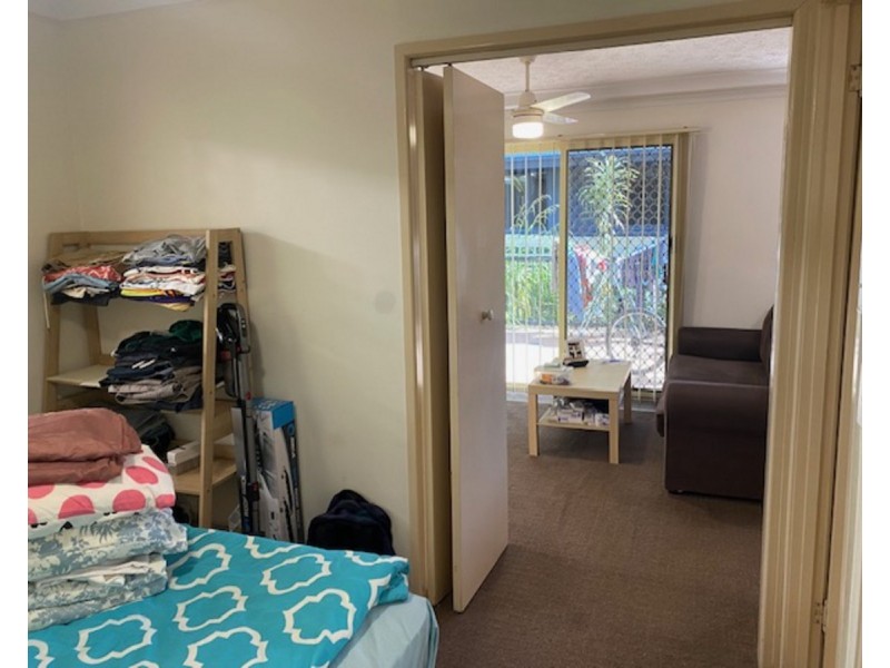 4/63 Queen Street, Southport QLD 4215