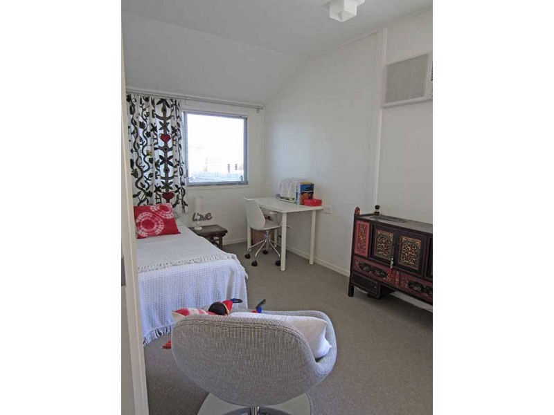 76A Ellen Street, Woody Point QLD 4019