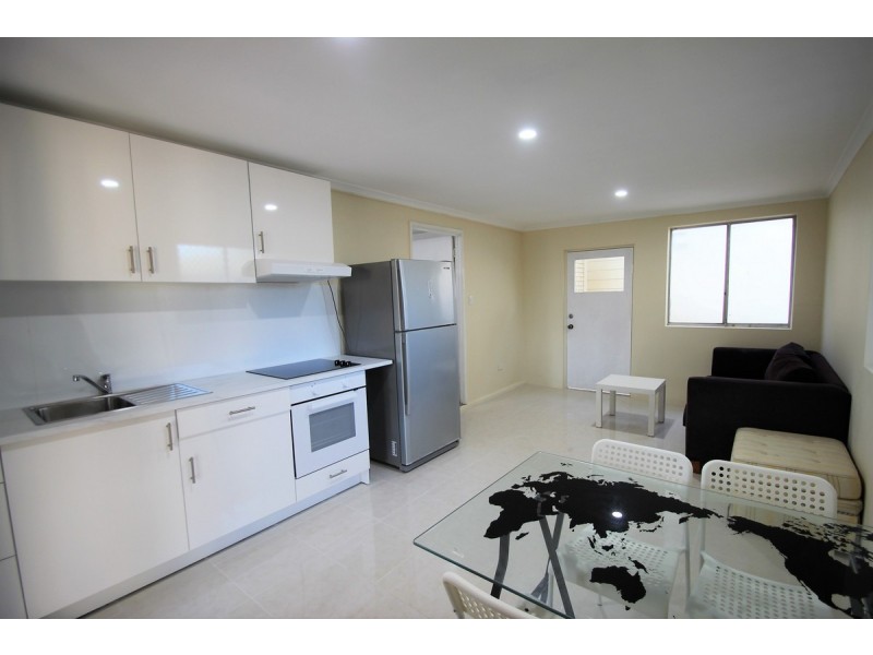 1 Mintern Street, Macgregor QLD 4109