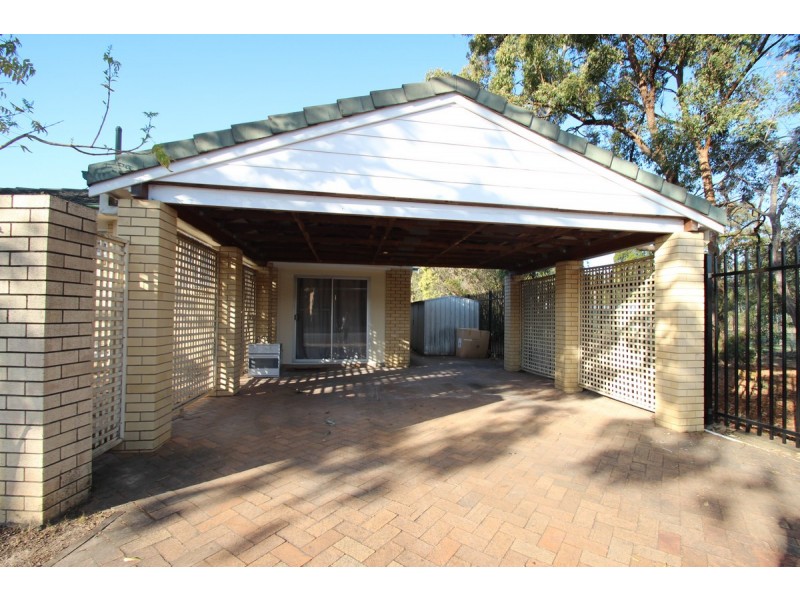 1 Mintern Street, Macgregor QLD 4109