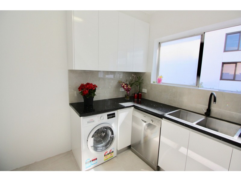 8/24 Ocean Street, Bondi NSW 2026