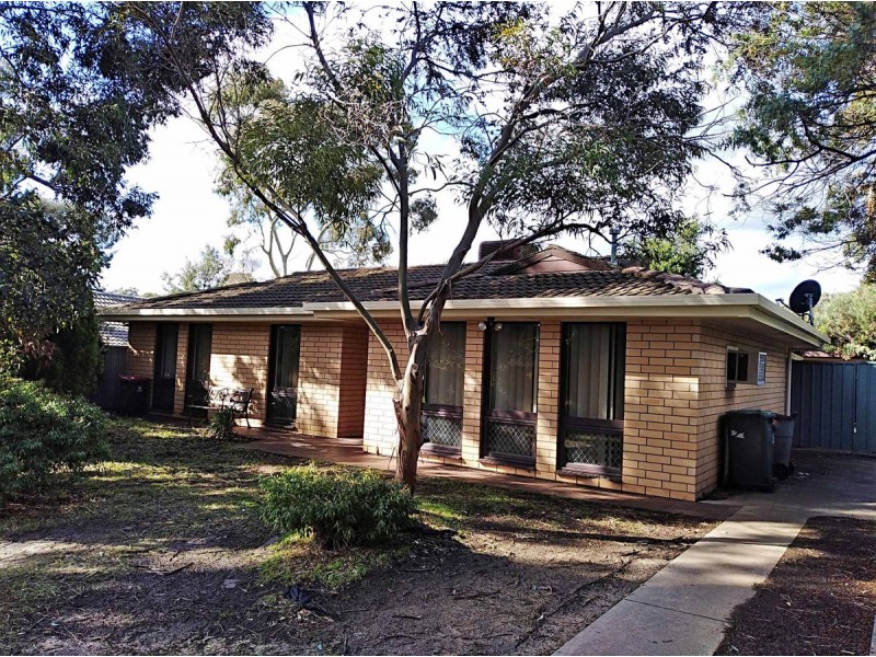 21 Barrdickson Crescent, Happy Valley SA 5159