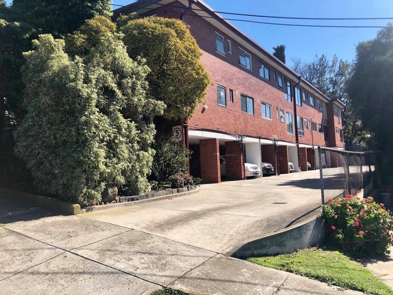 9/10 Middle Road, Maribyrnong VIC 3032