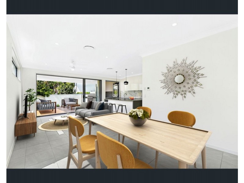 1/18 Muscovey Avenue, Paradise Point QLD 4216