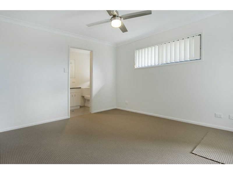 2/13 Robert Street, Loganlea QLD 4131